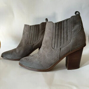 Nine West Women Sz 8.5 Ankle High Block Heel Dress Casual Bootie Taupe Suede